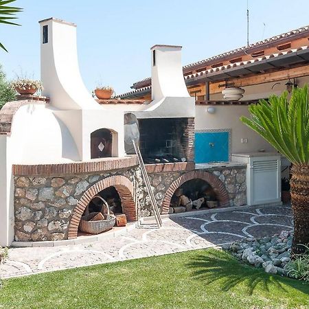 La Cesa Holiday House サン・フェリーチェ・チルチェーオ エクステリア 写真